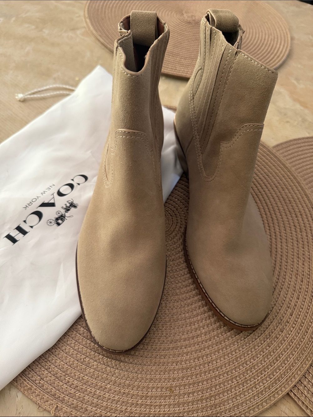 COACH 🔥 DANIELA suede tan calf booties - Picture 7 of 7